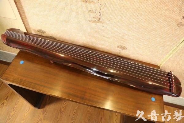 庆阳市●久音古琴  ●今日推荐  20230516【收藏级断纹蕉叶】